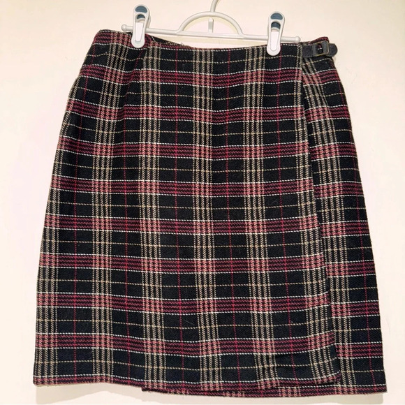 Women’s Vintage Wool Plaid Wrap Mini Length Preppy Formal Hoilday Skirt Size: 9 - Picture 1 of 15